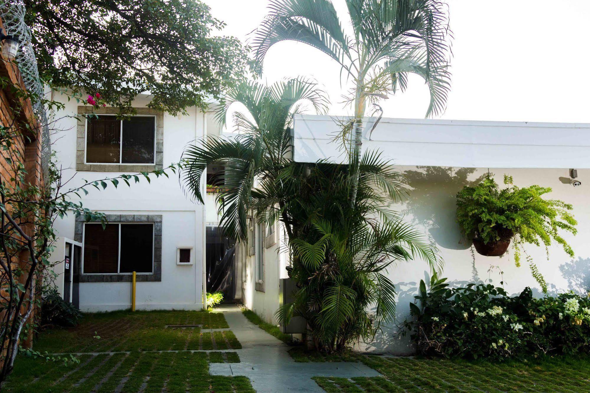 Hotel El Almendro Managua Extérieur photo